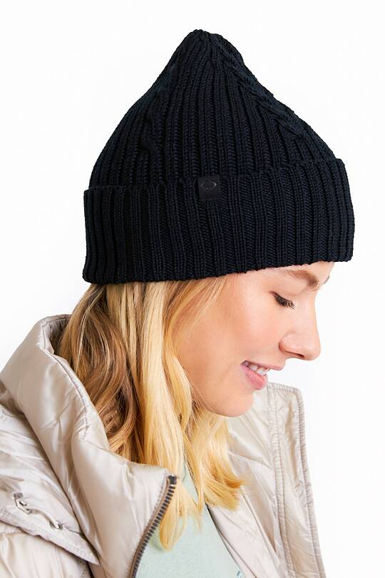 Merino wool beanie with braid pattern 2 | Audimas