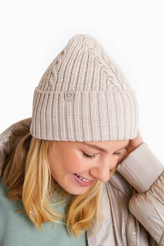 Merino wool beanie with braid pattern 2 | Audimas