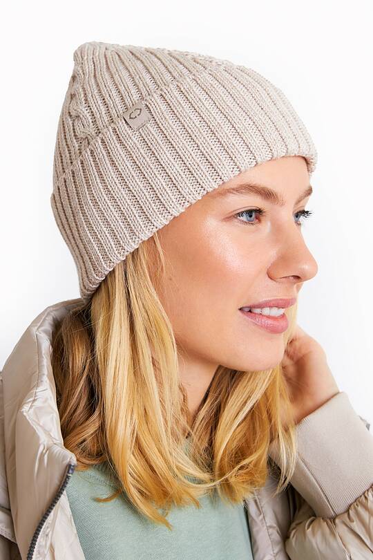 Merino wool beanie with braid pattern 1 | Audimas