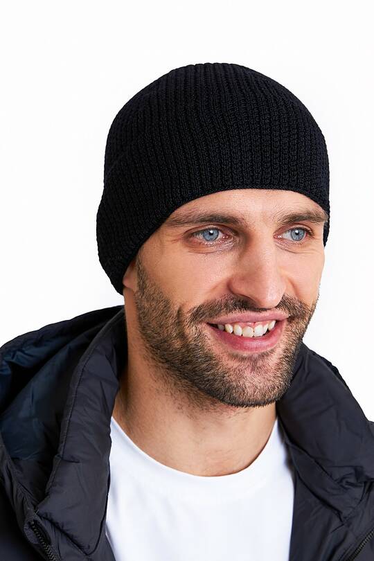 Merino wool beanie with braid pattern 1 | Audimas
