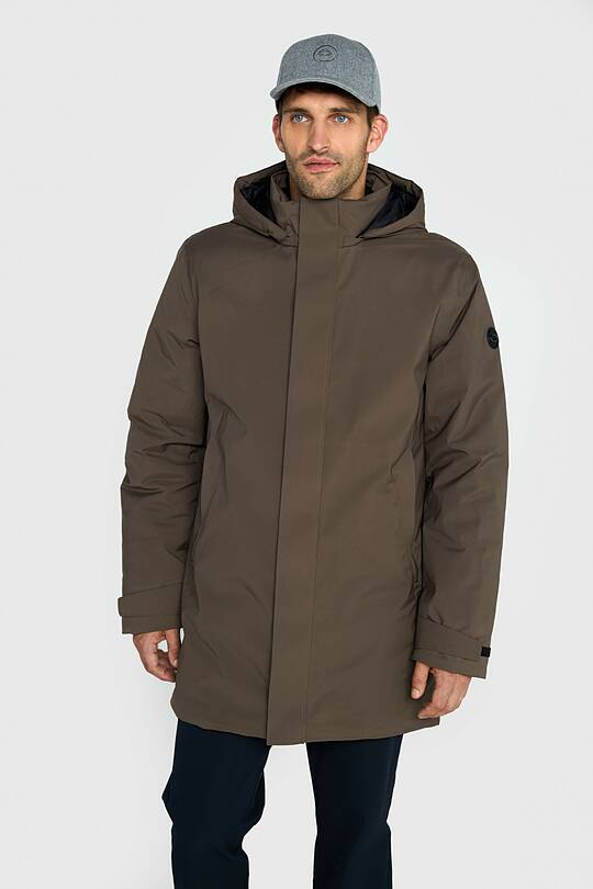 Elongated jacket with synthetic insulation and a membrane 1 | Audimas