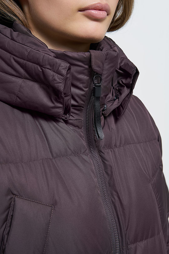 Lightweight puffer long down coat 3 | BROWN/BORDEAUX | Audimas