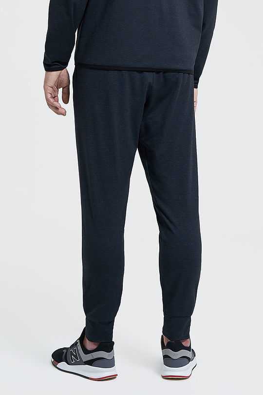 Soft surface regular fit sweatpants 2 | BLACK | Audimas