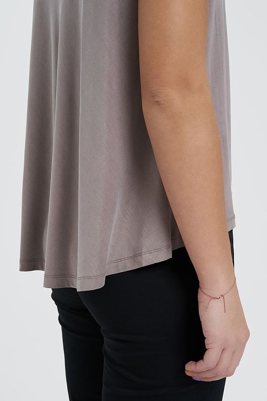 Oversized silk touch tee 4 | TAUPE | Audimas