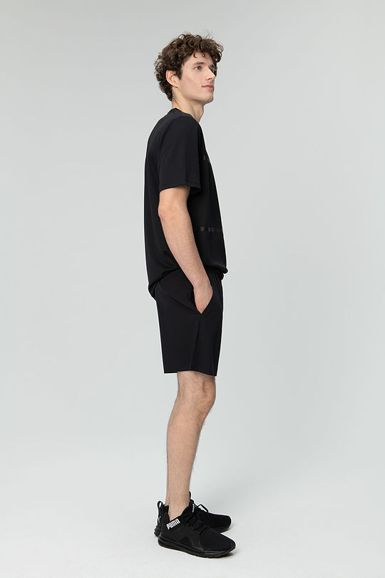 Medium lengh light stretch fabric shorts 4 | BLACK | Audimas