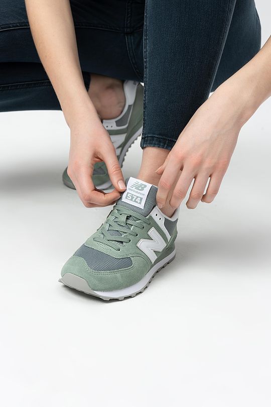 new balance casual sneaker