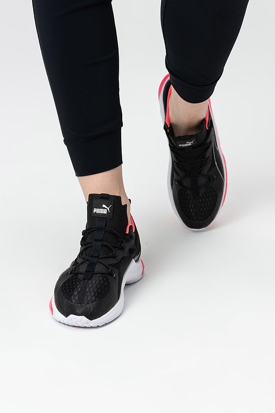 PUMA Women's LQDCELL Hydra Sneaker 4 | BLACK/IGNITE PINK | Audimas