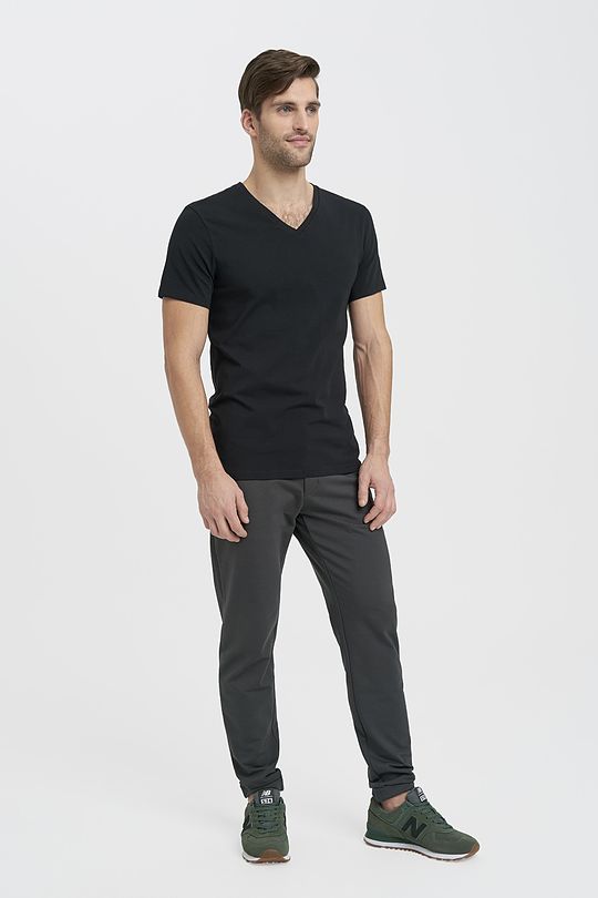 Organic cotton v-neck T-shirt 4 | BLACK | Audimas