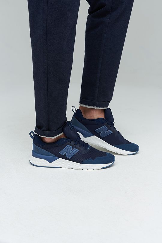 new balance avalyne