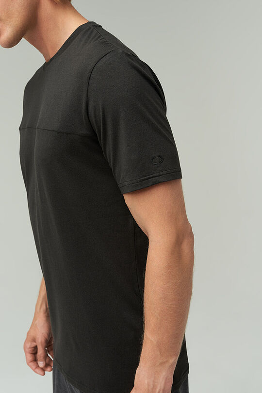 Functional recycled fabric t-shirt 4 | BLACK | Audimas