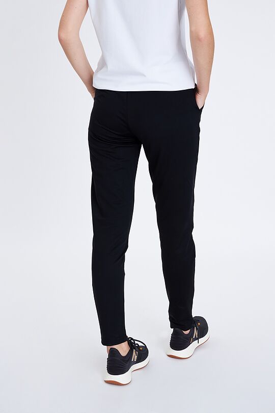 Slim fit stretch sweatpants with cotton inside 3 | BLACK | Audimas