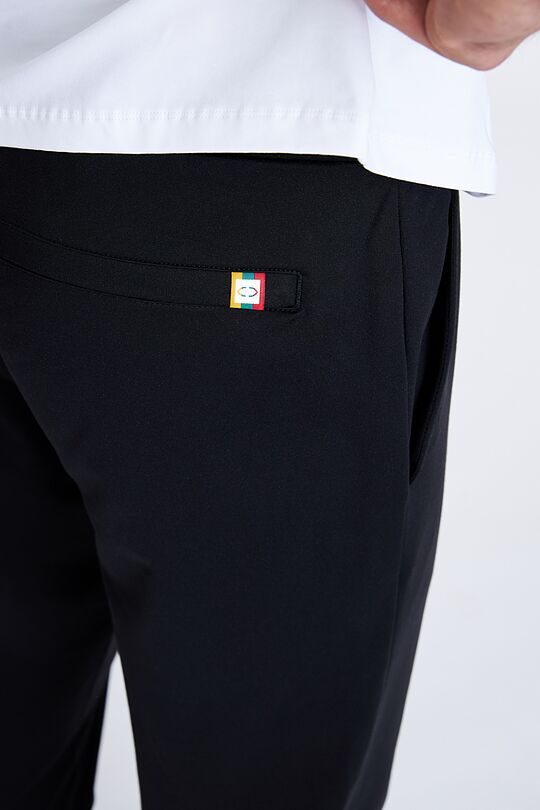 Stretch tapered fit sweatpants with cotton inside 5 | BLACK | Audimas