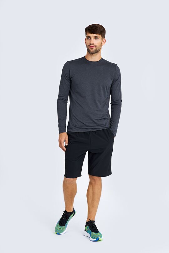 Long lightweight stretch fabric shorts 1 | BLACK | Audimas