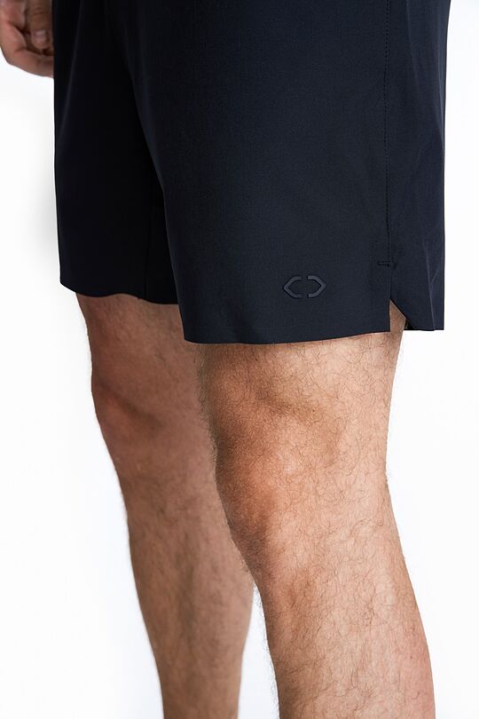 Lightweight stretch fabric shorts 5 | BLACK | Audimas