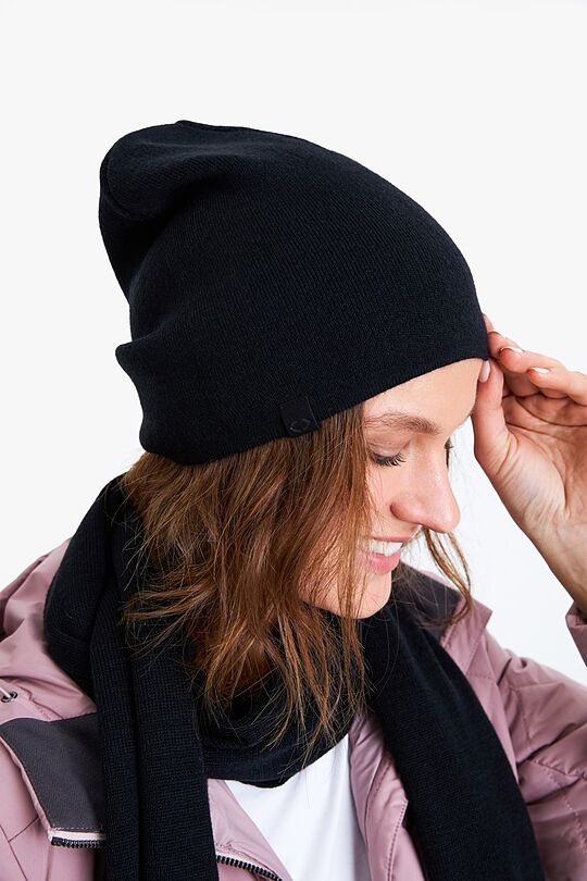 Knitted hat with merino wool 1 | BLACK | Audimas