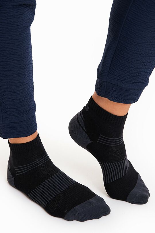 Mid-length sports socks 2 | BLACK | Audimas