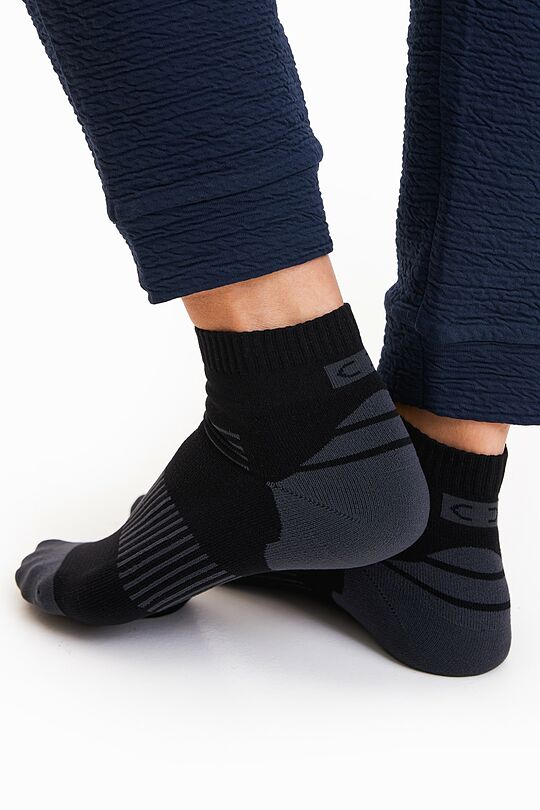 Mid-length sports socks 4 | BLACK | Audimas