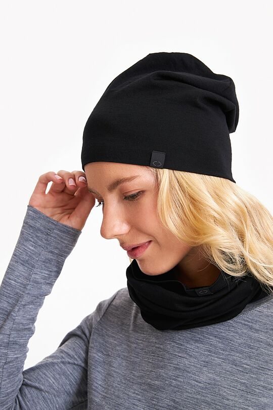 Knitted merino wool hat 1 | BLACK | Audimas