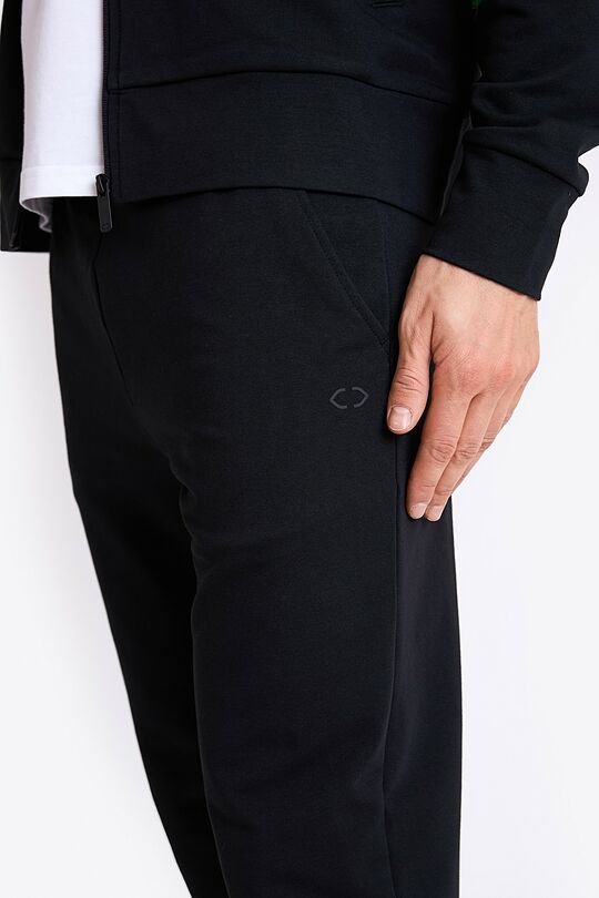 Tapered fit cotton French terry sweatpants 4 | BLACK | Audimas