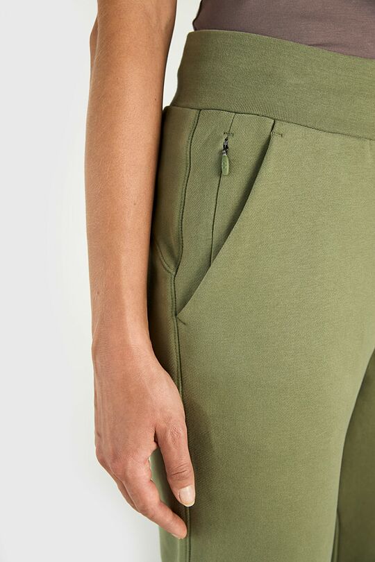 Peach-touch tapered fit cotton sweatpants 3 | GREEN | Audimas