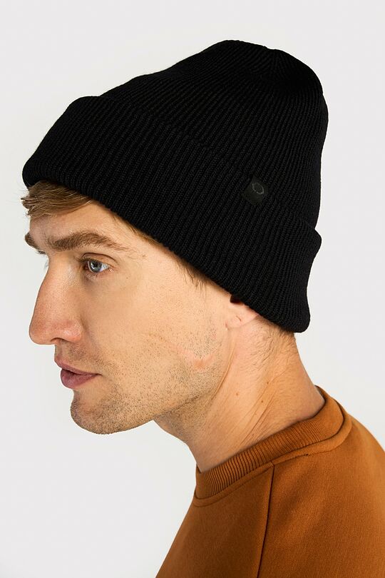 Knitted merino wool hat 5 | BLACK | Audimas
