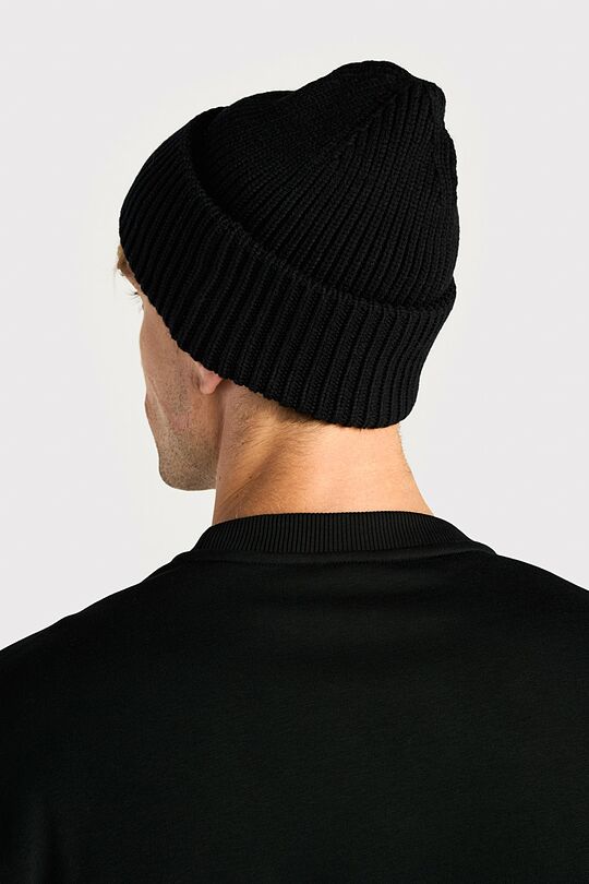 Knitted beanie with with Lenzing EcoVero viscose 3 | BLACK | Audimas