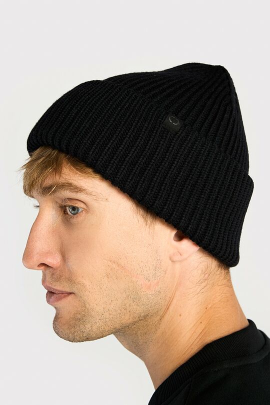 Knitted beanie with with Lenzing EcoVero viscose 5 | BLACK | Audimas
