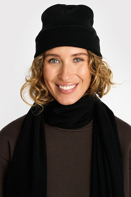 Knitted merino wool hat 1 | BLACK | Audimas