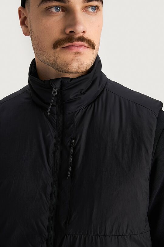 Lightweight vest with synthetic insulation 6 | BLACK | Audimas