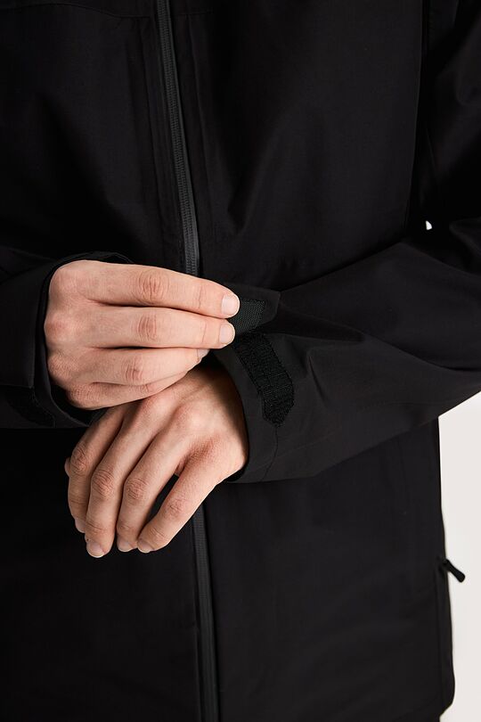 Shell jacket with a membrane 6 | BLACK | Audimas
