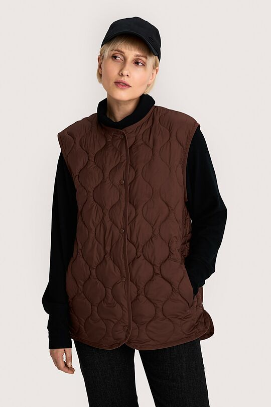 Oversized vest with synthetic insulation 1 | BROWN | Audimas