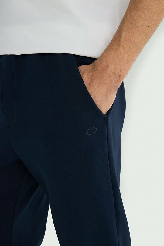 Cotton French terry tapered sweatpants 5 | Dark blue | Audimas