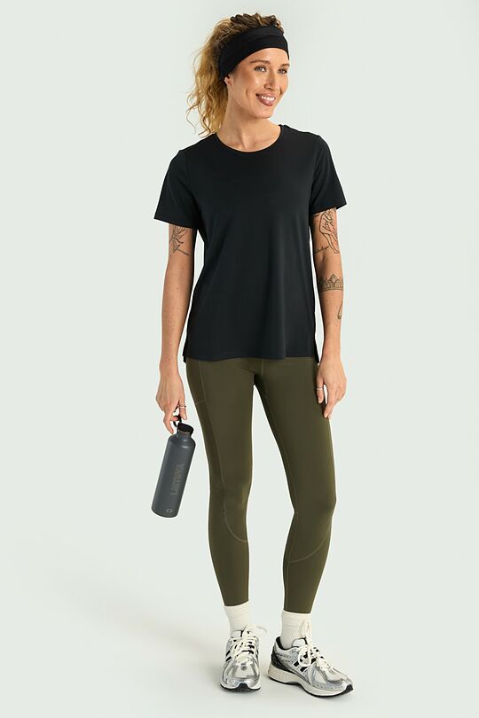 Active T-shirt with slits 4 | BLACK | Audimas