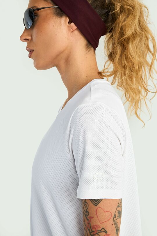 Active T-shirt with slits 4 | WHITE | Audimas