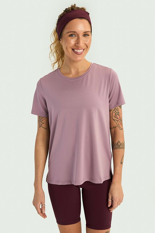 Active T-shirt with slits 2 | PINK | Audimas