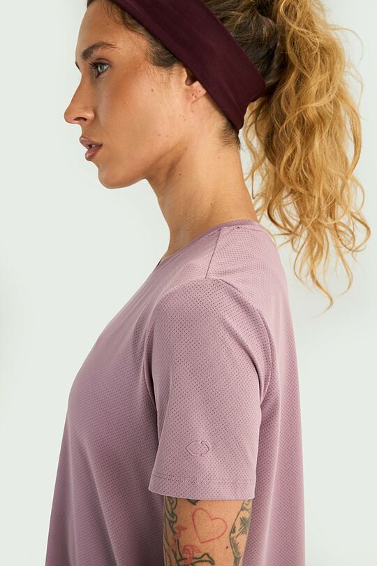 Active T-shirt with slits 4 | PINK | Audimas