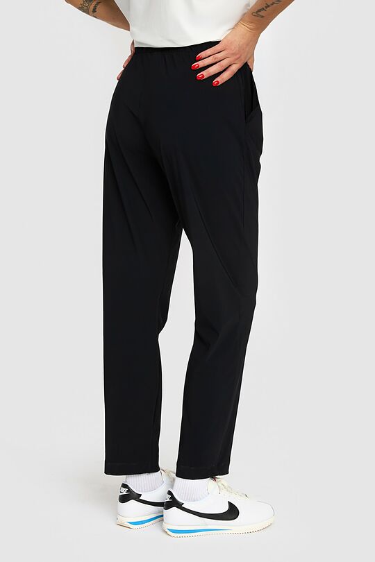 SENSITIVE fabric tapered fit pants 3 | BLACK | Audimas