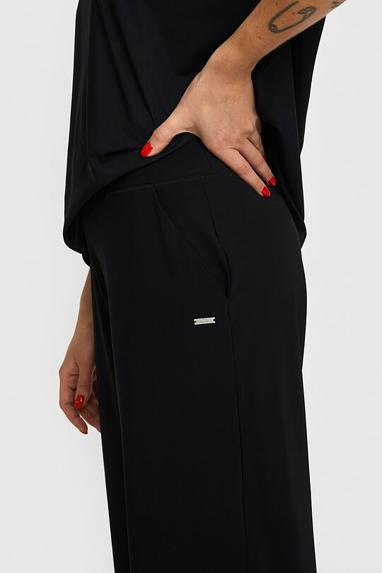 SENSITIVE fabric relaxed fit pants 4 | BLACK | Audimas