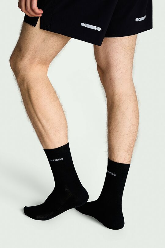 Mid-lenght sports socks with synthetic fibers 2 | BLACK | Audimas