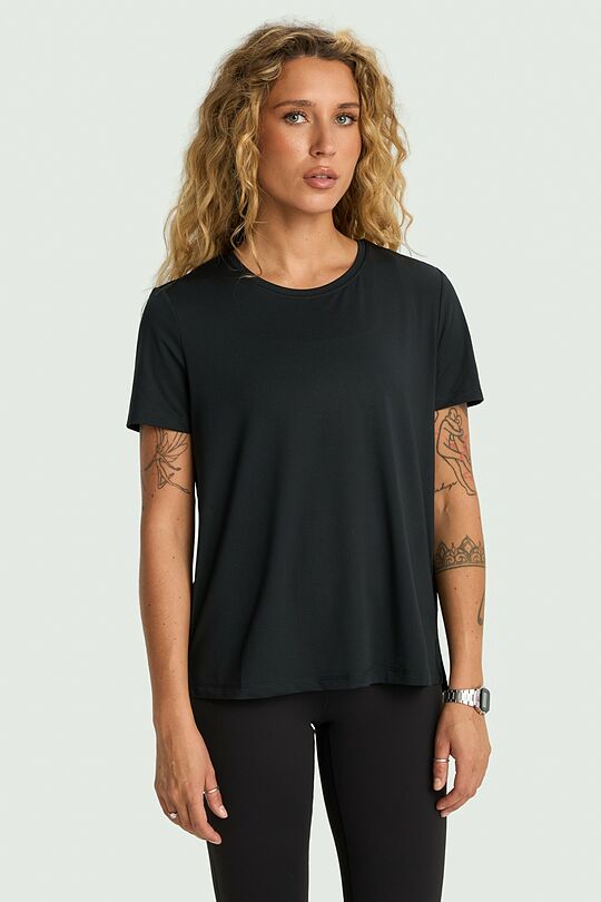 Active T-shirt with slits 1 | BLACK | Audimas