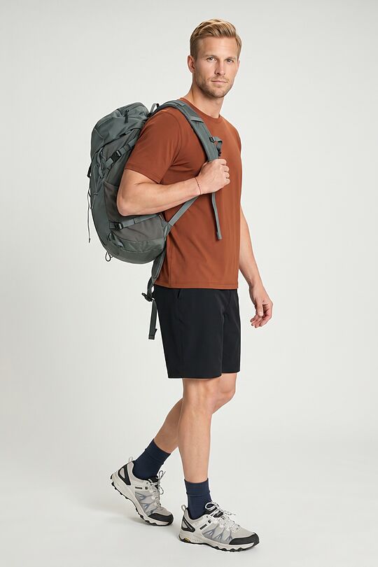 Lightweight synthetic T-shirt 4 | BROWN | Audimas