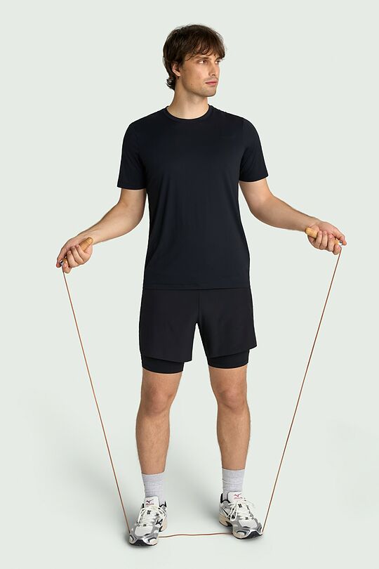Lightweight synthetic T-shirt 4 | BLACK | Audimas