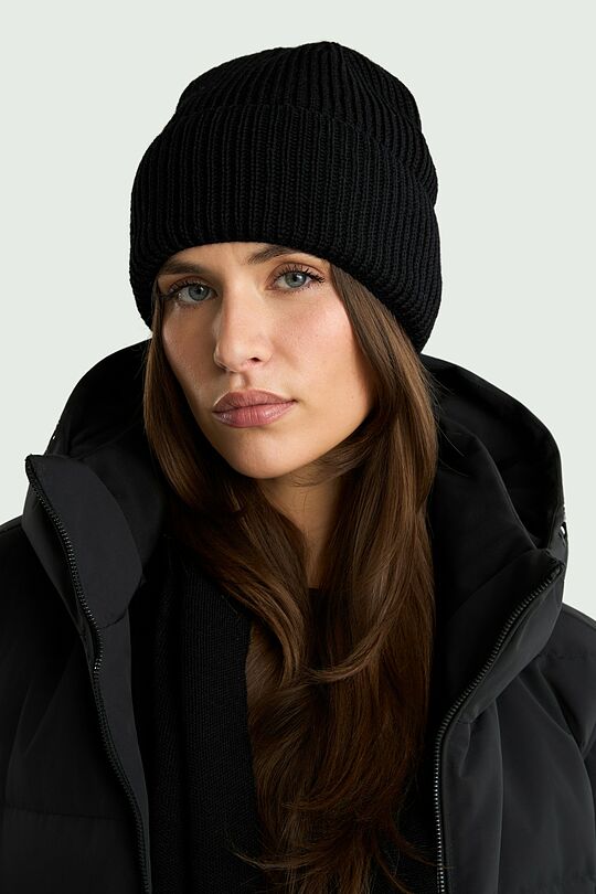 Megzta merino vilnos kepurė 3 | BLACK | Audimas