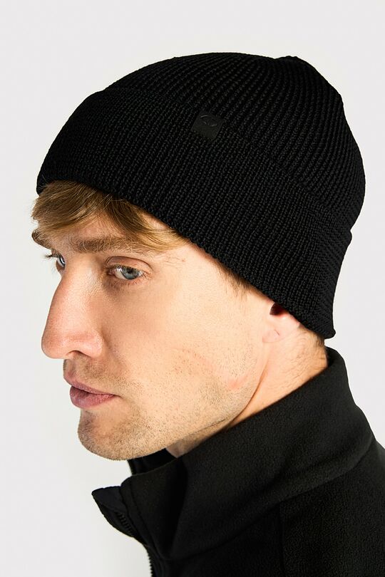 Knitted merino wool hat 6 | BLACK | Audimas