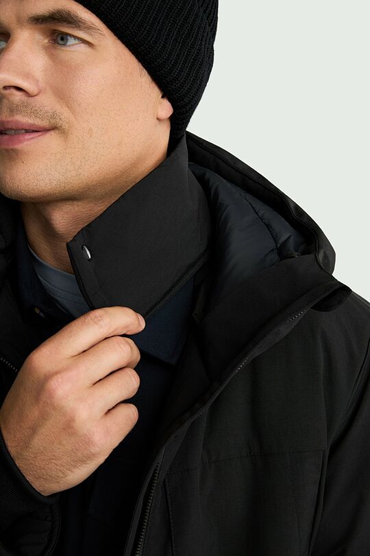 Jacket with synthetic „Thermore” insulation and membrane 8 | BLACK | Audimas