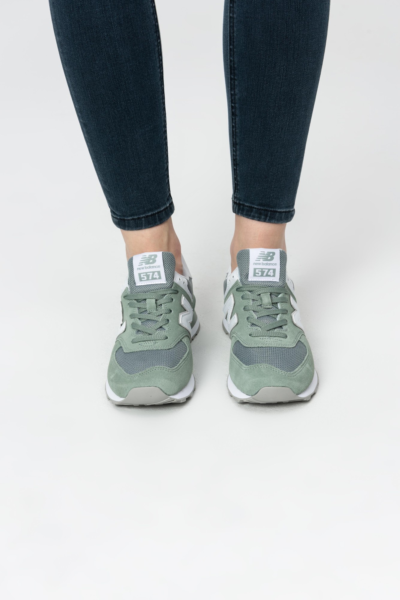 new balance women's casual sneaker