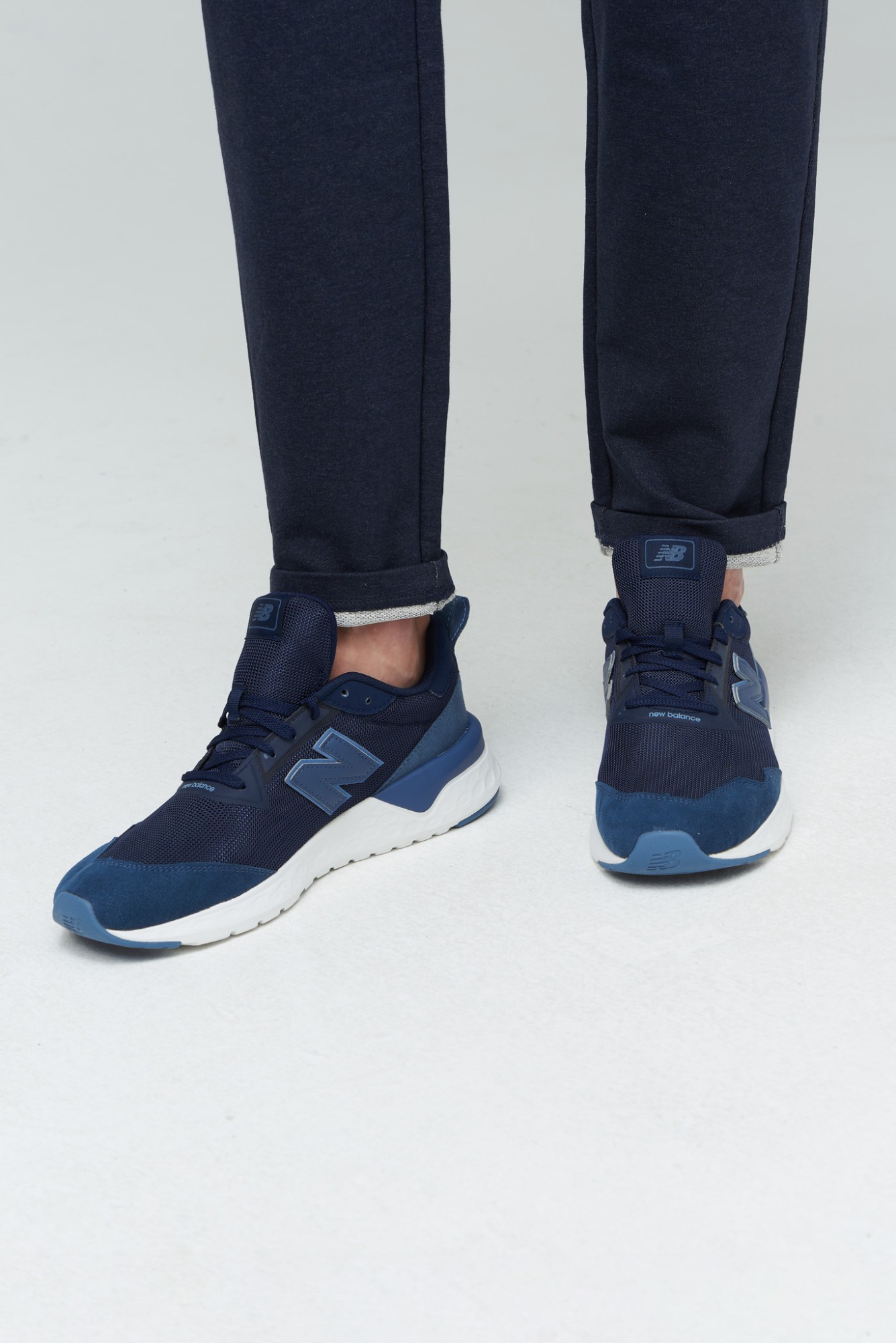 new balance avalyne