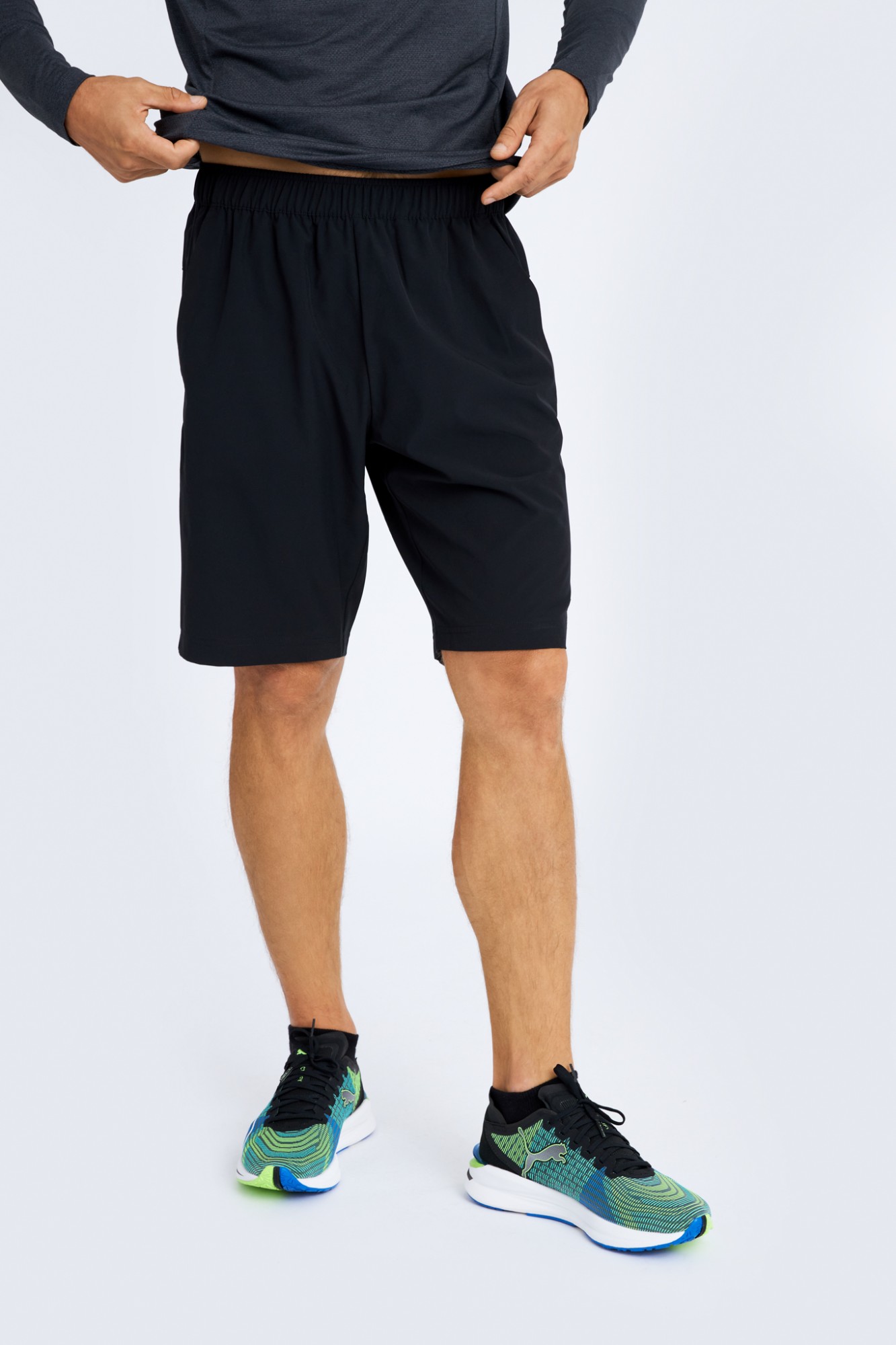 Long lightweight stretch fabric shorts | Audimas