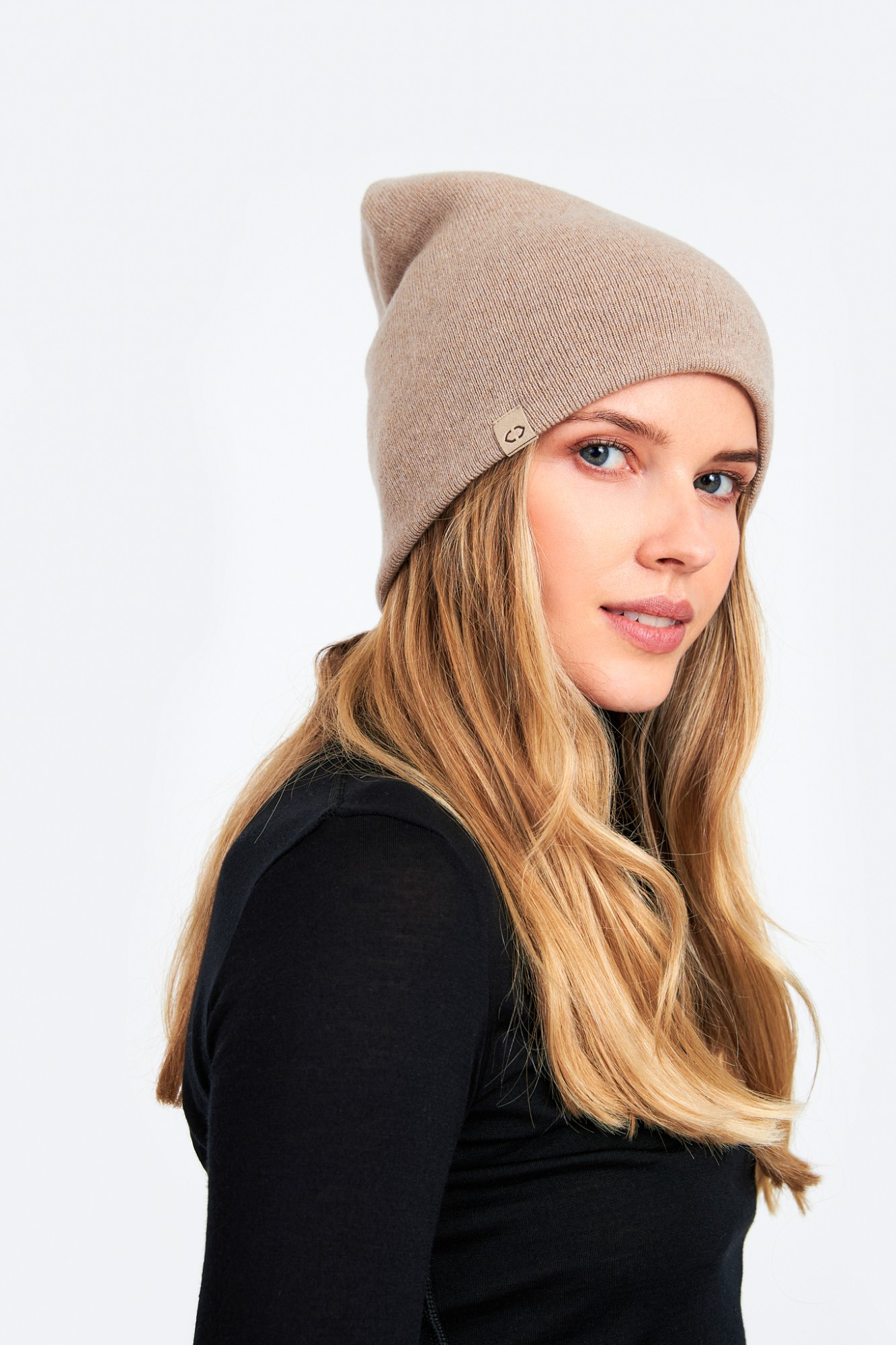 Knitted merino wool hat with cashmere Audimas